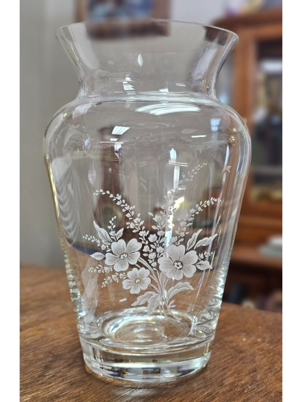 Avon Floral Bouquet Crystal Vase 7" - 24% Full Lead Crystal in Box